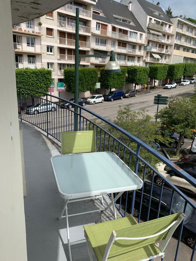 Au Coeur De Lisieux 83 M2 Et Vue Sur La Basilique Appartement Buitenkant foto